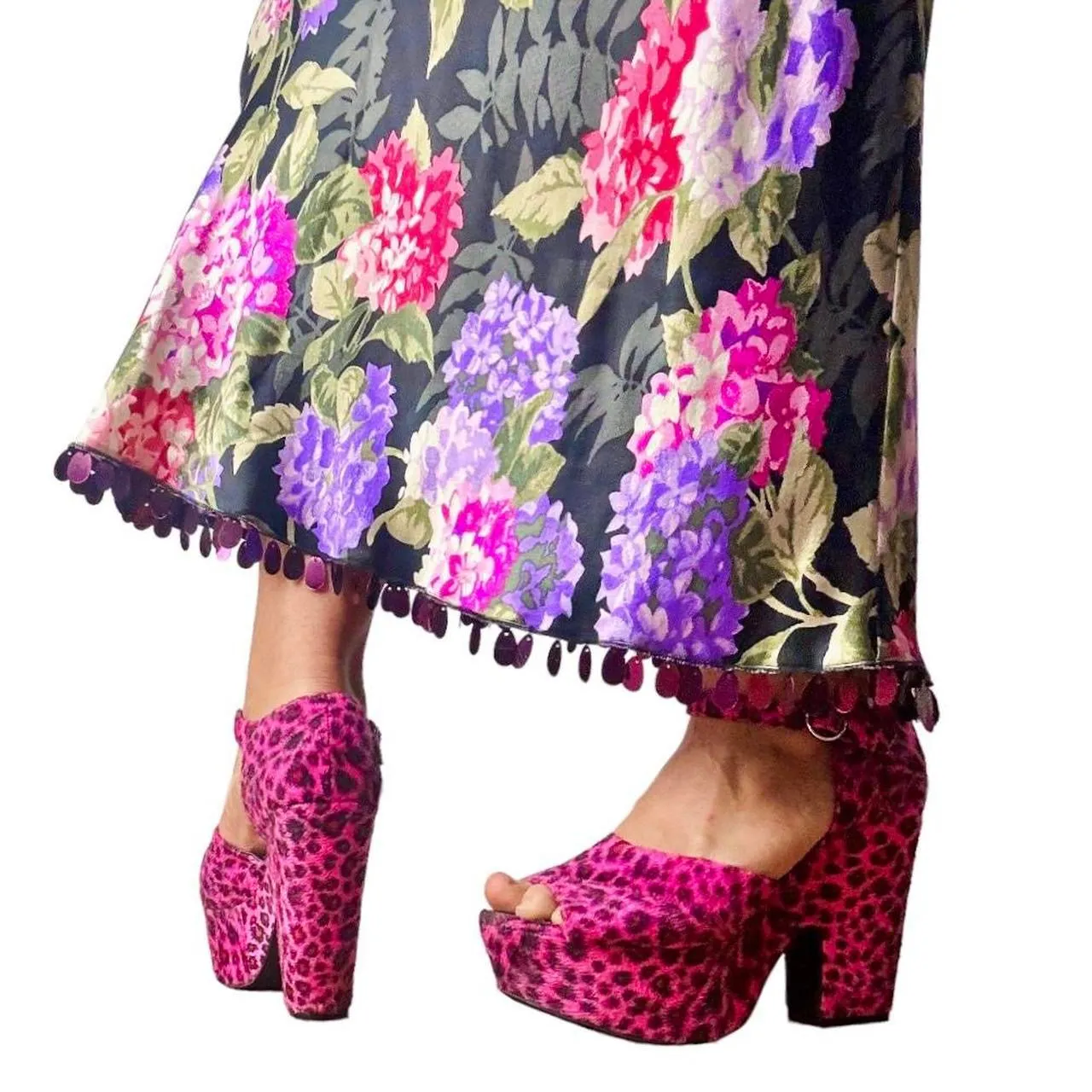 90s Sequined Silk Hydrangea Maxi Skirt (S)