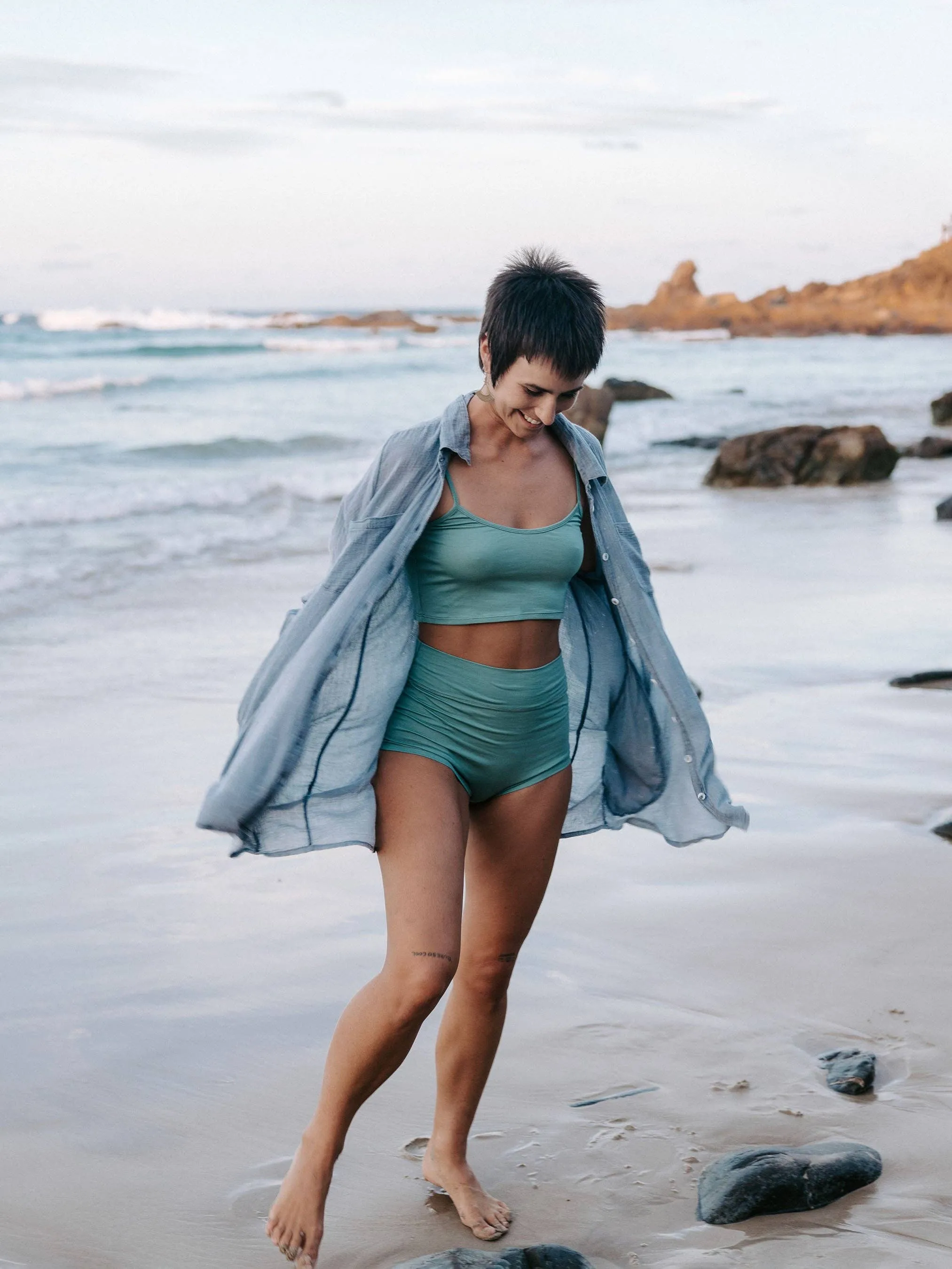 Lounge Ocean Crop
