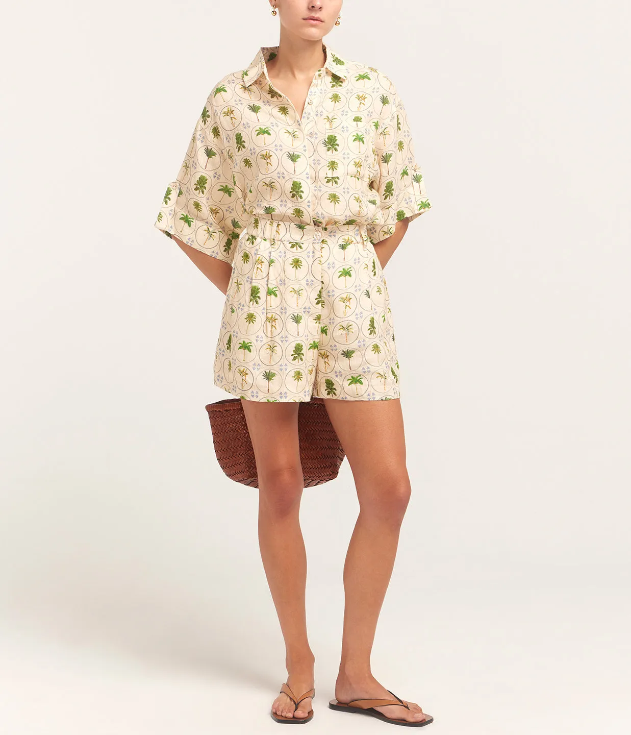 Rummy Shorts in Tropical Palms