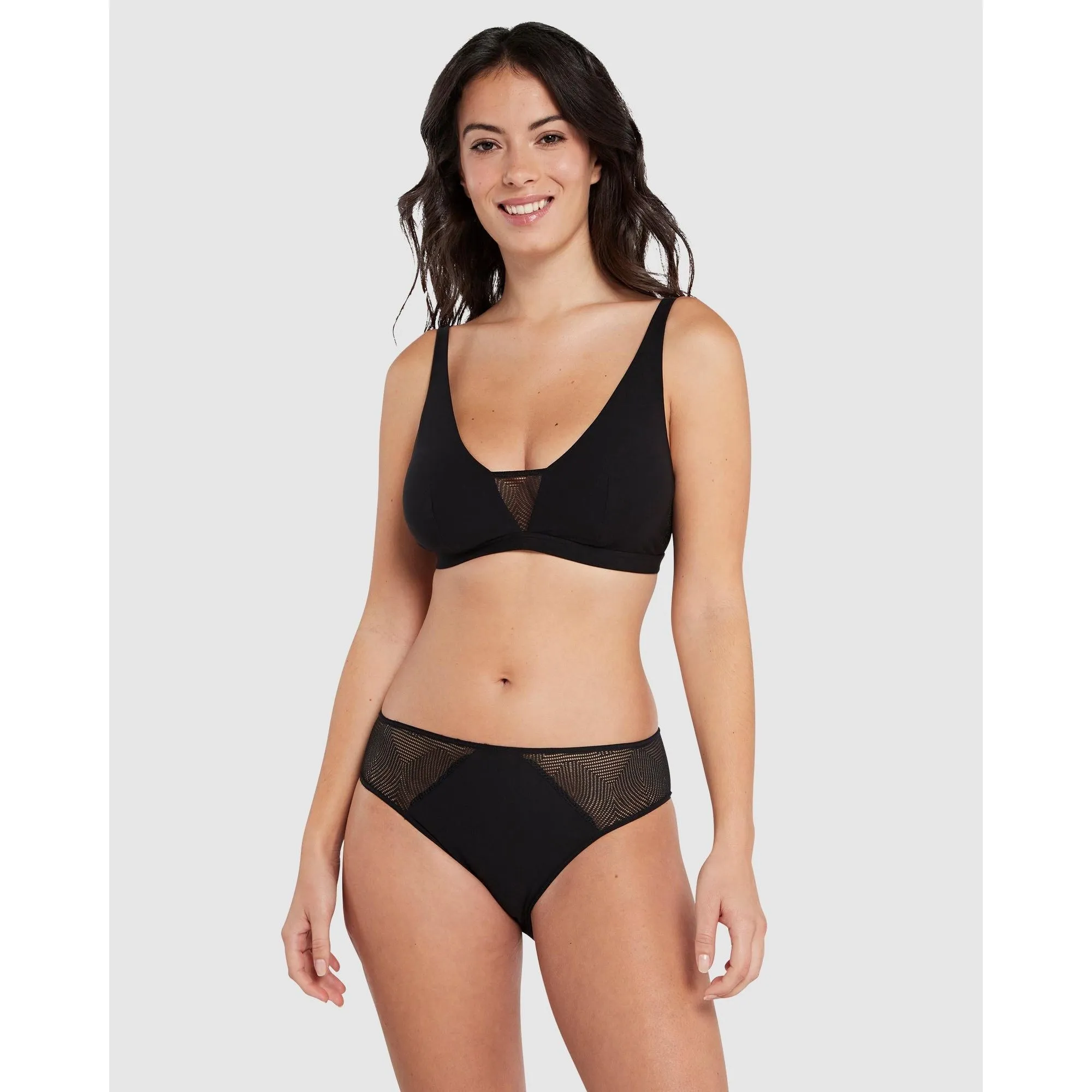 Thelma Soft & Wireless Bralette With Lace