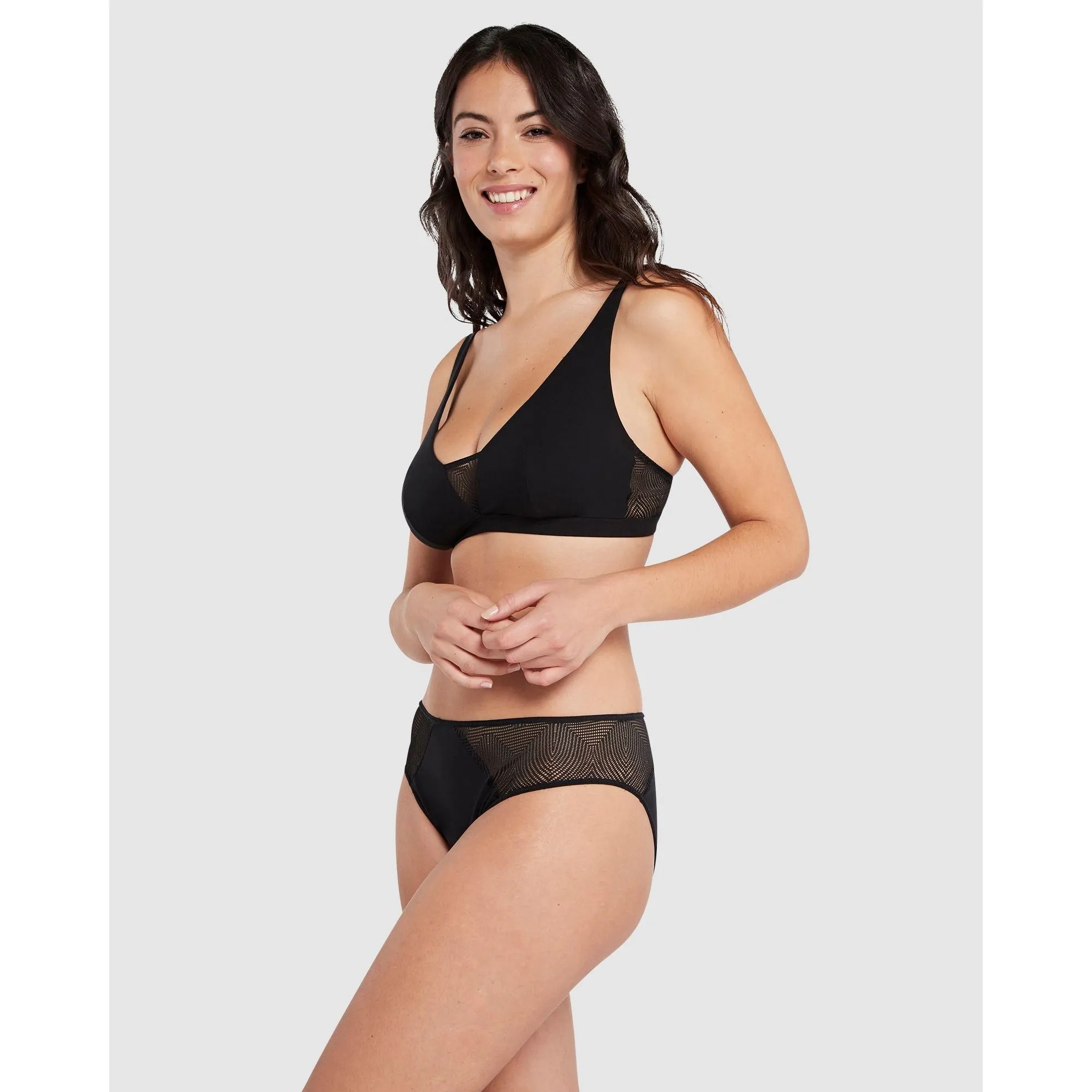 Thelma Soft & Wireless Bralette With Lace